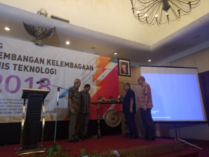 Kemenristekdikti Perkuat Lembaga Inkubator di 9 PTN