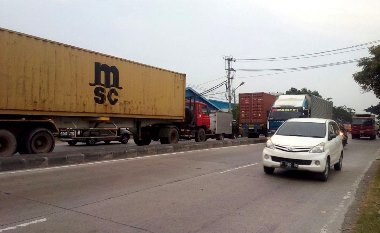 Rob, Lalu Lintas Demak-Semarang Dialihkan