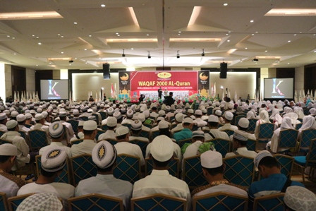 Ramadan, Kuningan City Bagikan Santunan untuk Yatim dan Duafa