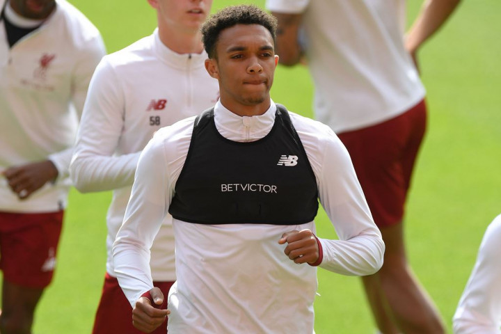 Bek Liverpool: Ronaldo Pasti Punya Kelemahan!