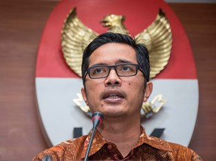 KPK Perpanjang Penahanan Tersangka Suap Wali Kota Kendari