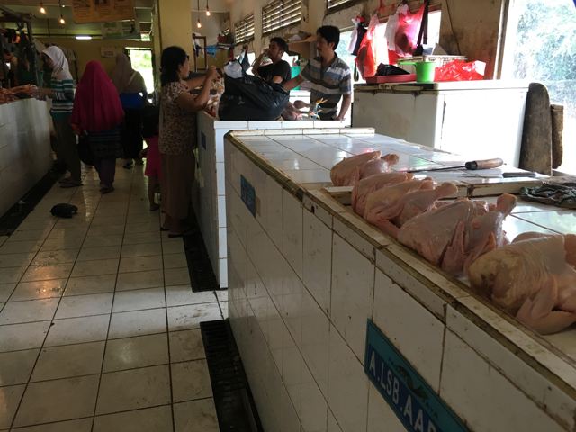 Harga Ayam dan Daging Belum Alami Kenaikan