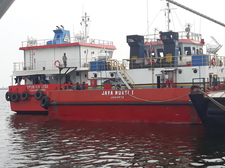 Dua Kapal Angkut BBM Ilegal Ditangkap di Perairan Lampung