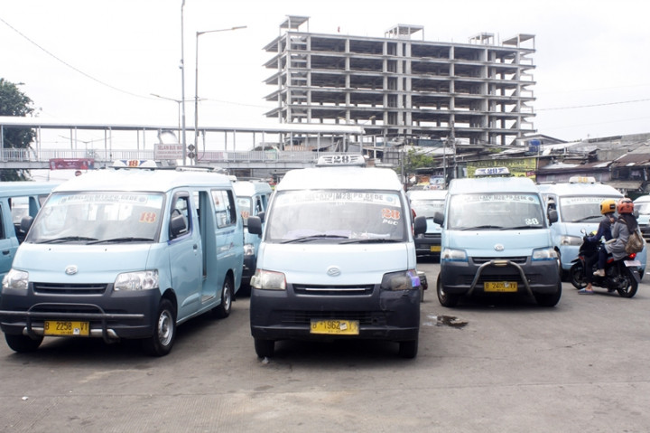 Angkot Antar-Jemput Siswa Sidoarjo Rampung 2019