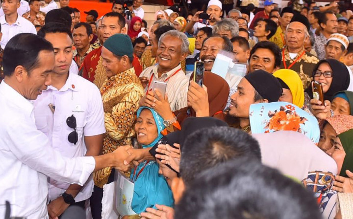Jokowi Bayar Zakat Rp50 Juta via Baznas
