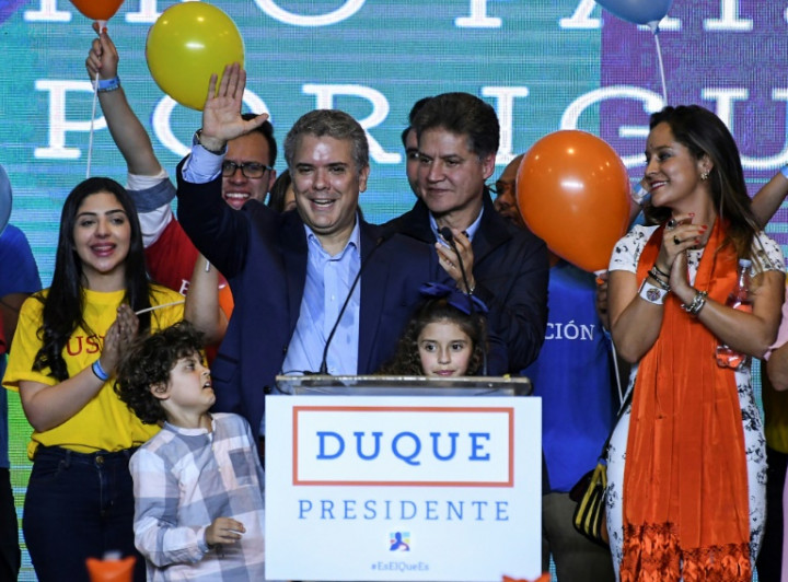 Anti-FARC Conservative Wins in Colombia, Faces Leftist in Runoff