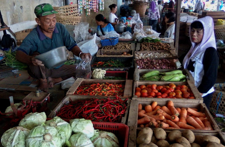 KPPU Ingatkan Pedagang Tidak Timbun Kebutuhan Pokok