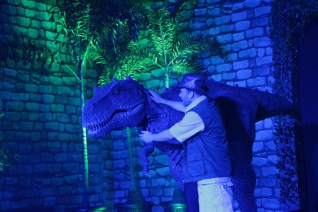 Ajak Anak Mengenal Lebih Dekat Dinosaurus di SMB