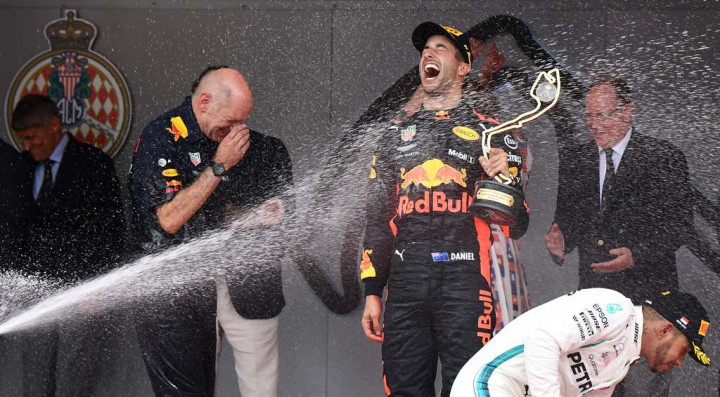 Red Bull Tunda Perpanjang Kontrak Ricciardo