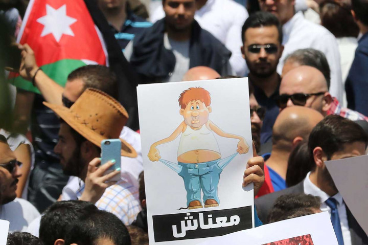 Ribuan Warga Yordania Protes Rancangan Pajak Penghasilan baru