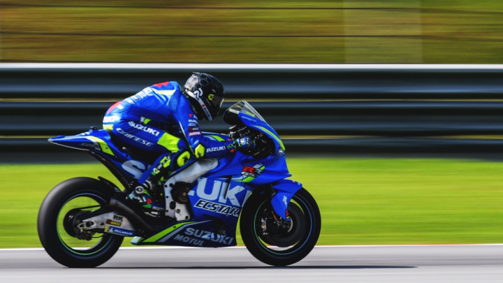 Motor Dovizioso Meledak, Iannone Kembali Tercepat