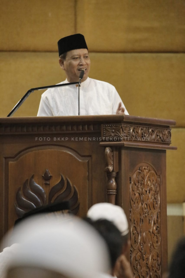 Rektor Bertugas Meluruskan Pemikiran Radikal di Kampusnya