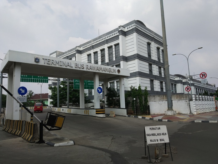 Pendapatan Agen Tiket Bus Terminal Menurun karena Sistem <i>Online</i>