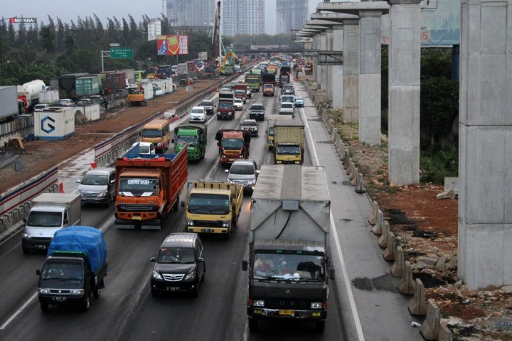 Kemenhub Larang Truk Kelebihan Muatan Lintasi Jalan Tol