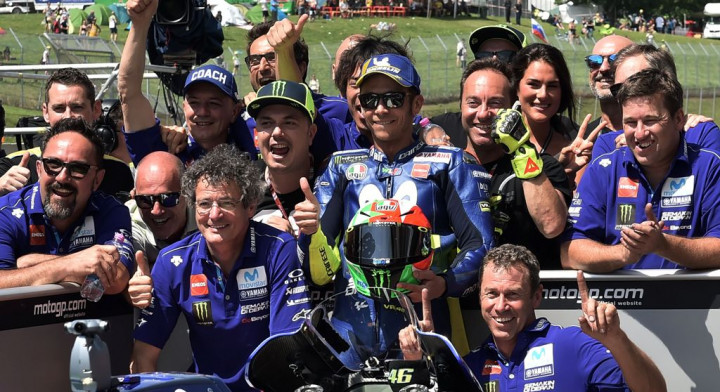 Rossi,  <i>Pole Position</i> dan Helm Spesial di Mugello