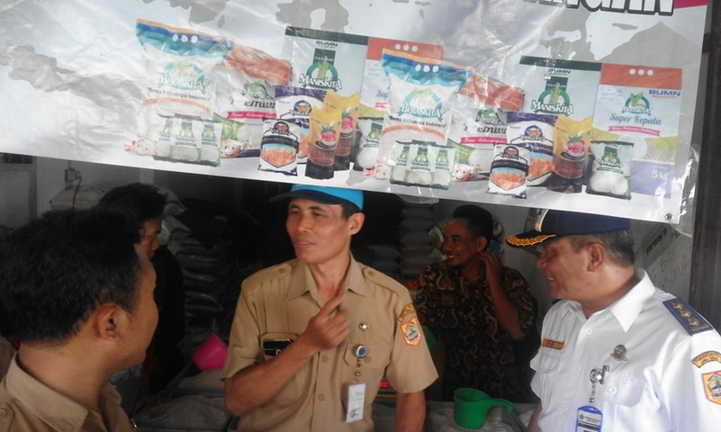 BPOM Semarang melakukan sidak makanan di Pasar Pagi, Tegal, Jawa Tengah. Medcom.id/Kuntoro Tayubi