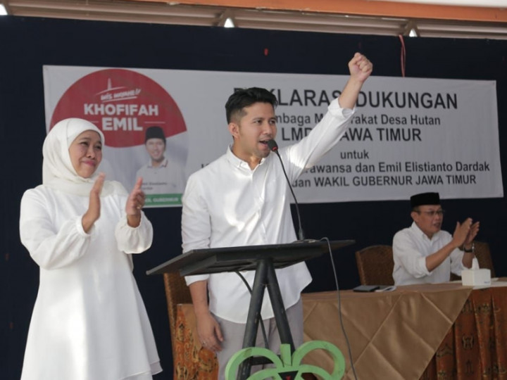 Khofifah-Emil Berjanji Perjuangkan Nasib Petani Desa Hutan