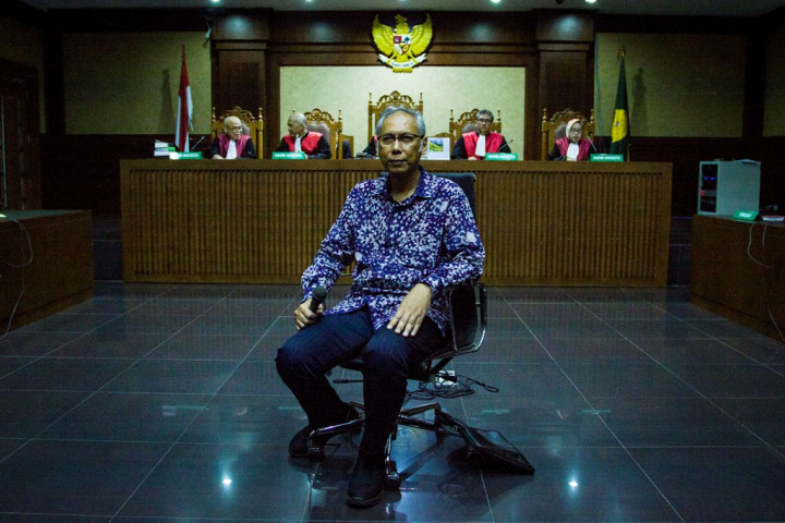 Bimanesh Bantah Perintahkan Perawat Perban Novanto