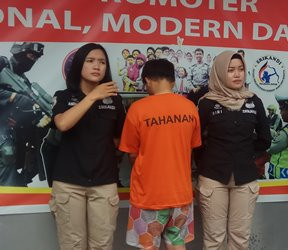 Guru Cabul di Depok Pernah Jadi Korban