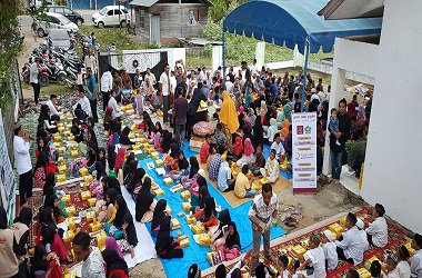 Cahaya Aceh Buka Puasa Bersama dan Santuni Ratusan Anak Yatim