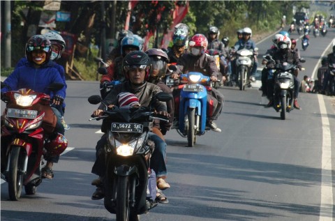 Kepadatan Kendaraan di Jalur Mudik Bekasi Menurun