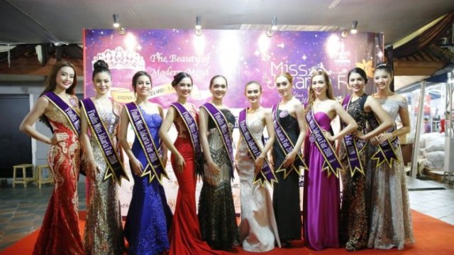 10 Finalis Bersaing Rebut Mahkota Miss Jakarta Fair
