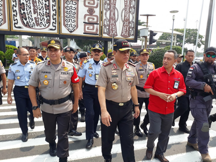 Wakapolri Tengok Arus Mudik di Bandara Soetta