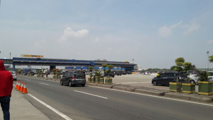 <i>Contra Flow</i> Diberlakukan di Tol Cikampek Sepanjang 12 Kilometer