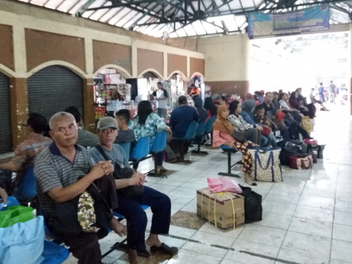 Puncak Mudik di Terminal Poris Diprediksi Malam Ini