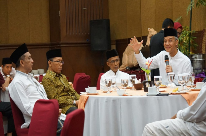 Ganjar Berbagi Cerita soal Kebijakan Zakat ASN Jateng