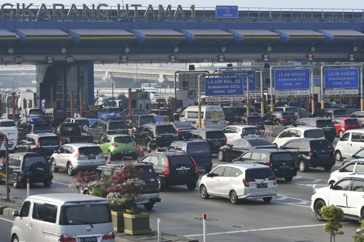Kendaraan yang Melalui Gerbang Tol Cikarut pada H-3 Meningkat 675 Persen