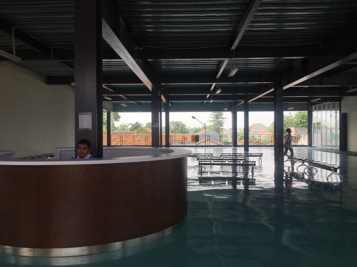 Terminal Pondok Cabe Sepi Pemudik