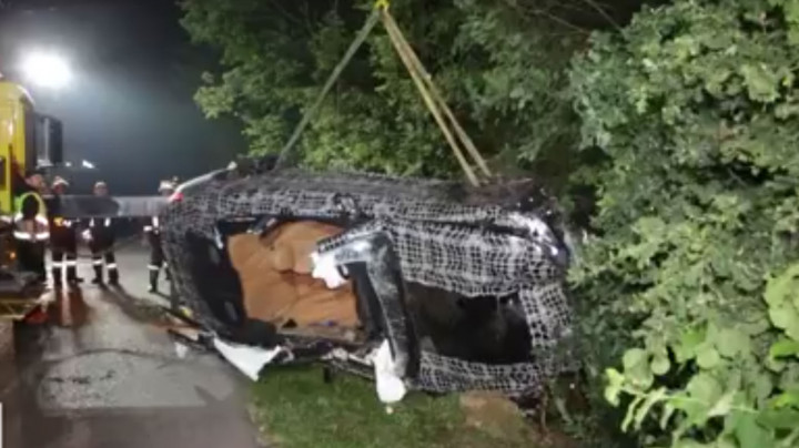 Belum Dipasarkan, All New BMW 8-Series ini Kecelakaan