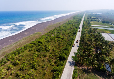 Destinasi Pantai Yang Menarik Dikunjungi Saat Mudik Via Pansela