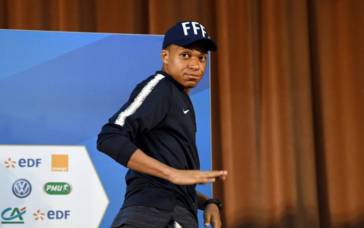 Mbappe Menikmati Kemitraan dengan Griezmann dan Dembele