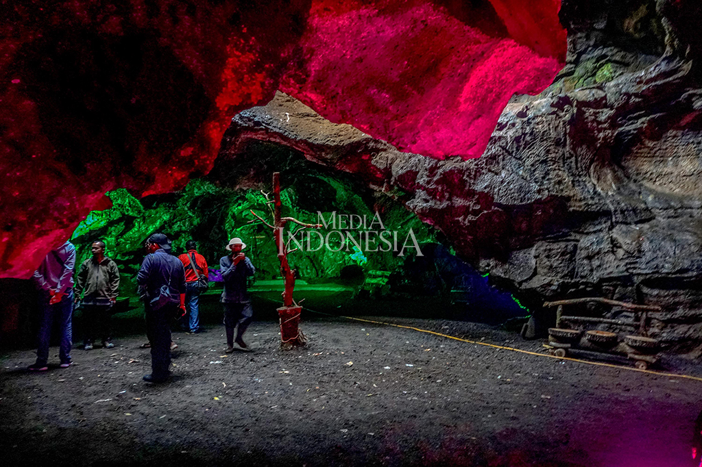 Melihat Tampilan Baru Goa Lawa Purbalingga