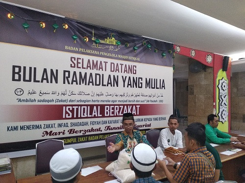 Masjid Istiqlal Telah Distribusikan Zakat Fitrah Rp200 Juta