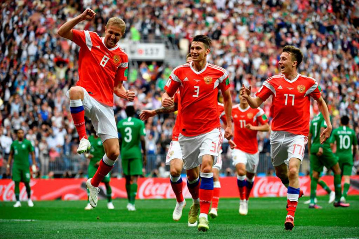 Berkah Luzhniki dan Mitos Tuan Rumah tak Terkalahkan