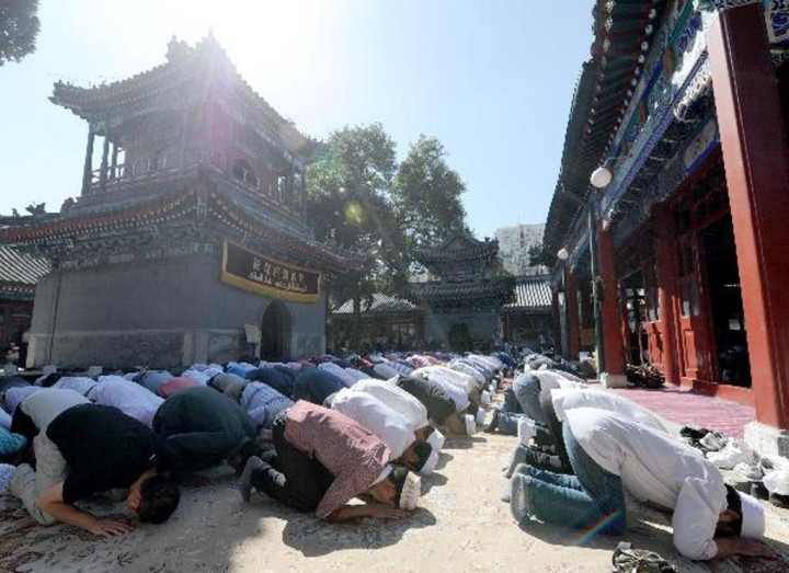 Muslim Tiongkok Rayakan Idulfitri 16 Juni