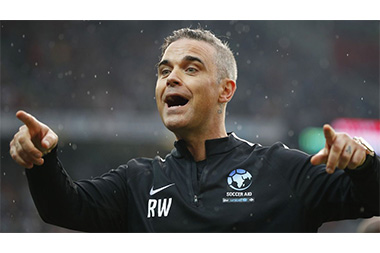 Robbie Williams Bikin Ulah di Pembukaan Piala Dunia