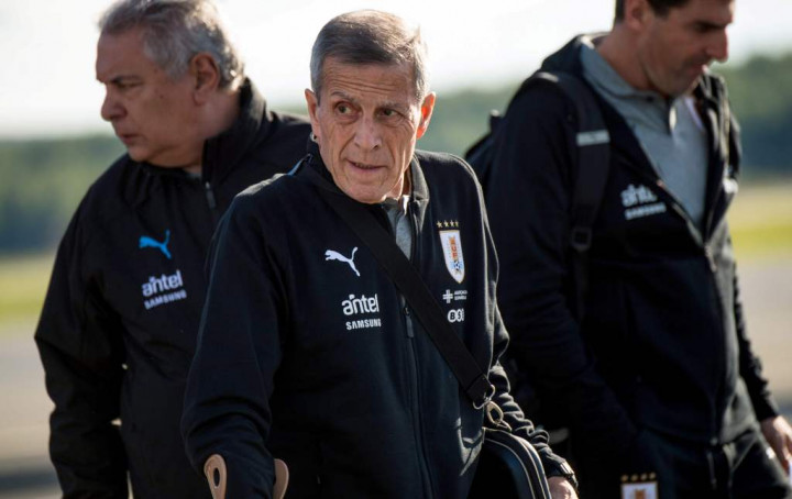 Pelatih Uruguay Merasa Beruntung Salah Absen