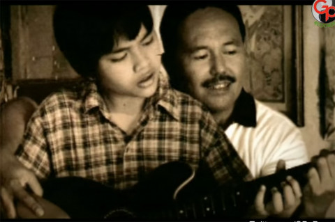 Mengenang Sosok Ayah Lewat 6 Lagu Menyentuh