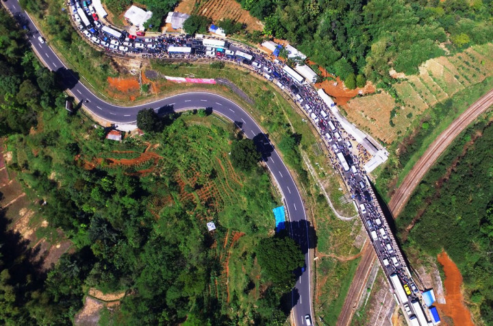 Padat merayap di jalur selatan