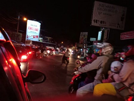 Jalur Sukabumi-Jakarta Lumpuh