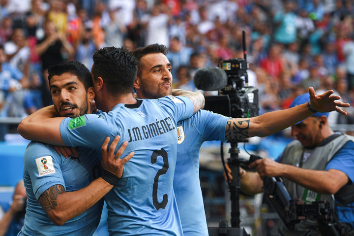 Luis Suarez Bawa Uruguay Lolos ke Babak 16 Besar
