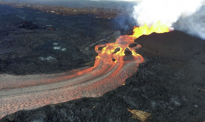 Swafoto Dekat Aliran Lava, 40 Turis di Hawaii Ditangkap