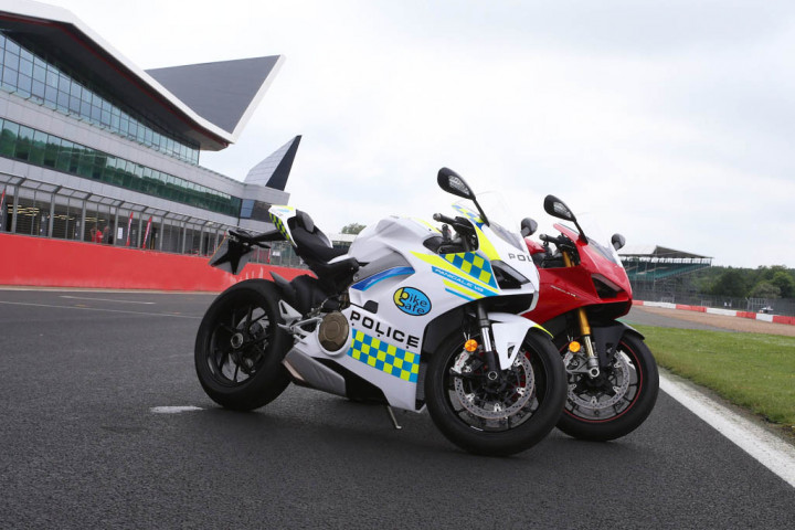 Ducati Panigale V4 jadi Armada Brigade Motor Polisi Inggris