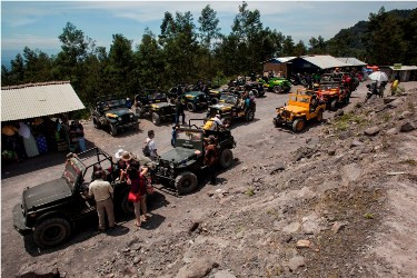 Jip Tur Merapi tak Layak Jalan Dikandangkan
