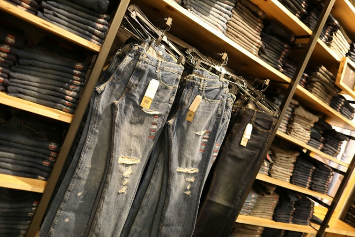 EU Slaps Tariffs on US as Trade War Erupts