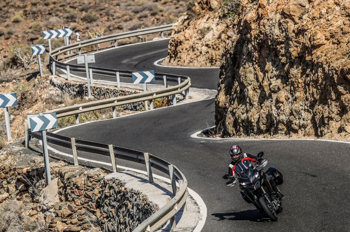 Berdialog dengan Tunggangan Melalui Ducati Link App